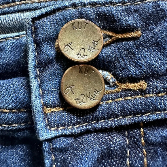 Kut from the Kloth Dark Wash Raw Hem Double Button Bermuda Shorts- Women's 6 - Picture 4 of 11